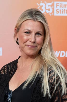 Nadine KRUEGER, Krüger, Moderatorin, Portraet, Porträt, Portrait, Angeschnittenes Einzelbild, Einzelmotiv, Roter Teppich, Red Carpet Show, Ankunft, arrival, Sommerfest der Film und Medienstiftung NRW in Koeln, 17.06.2026. *** Nadine KRUEGER, Krüger, Host, Portrait, Single-frame shot, Single motif, Red Carpet, Red Carpet Show, Arrival, Summer Festival of the Film and Media Foundation NRW in Cologne, June 17, 2026,detected_source_language