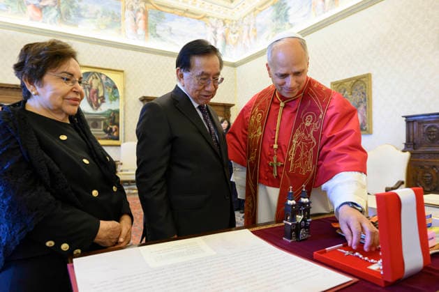ITALY- REL VATICAN -POPE LEO XVI RECEIVES HIS EXCELLENCY MR.JOSE MARIA BALCAZAR ZELEDA,PRESIDENT OF THE REPUBLIC OF PERU AT THE VATICAN June 18, 2026 ITALY REL -June 18, 2026 Pope Leo XIV receives His Excellency Mr. José María Balcázar Zeleda, President of the Republic of Peru, at the Vatican EDITORIAL USE ONLY - NO BOOKS Copyright: xVATICANxMEDIAx xCatholicxPressxPhotox