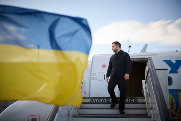 News Bilder des Tages Ukrainian President Volodymyr Zelenskyy during a working visit to Brussels, Belgium, Ukrainian President Volodymyr Zelenskyy during a working visit to Brussels, Belgium, on June 18, 2026, where he participates in meetings with leaders of the European Union and NATO to discuss military and financial support for Ukraine in the face of the war with Russia. Photo by PRESIDENT OF UKRAINE apaimages Ukraine Ukraine Ukraine 180626_Belgium_UPO_00(2).jpeg Copyright: xapaimagesxPRESIDENTxOFxUKRAINEx xapaimagesx