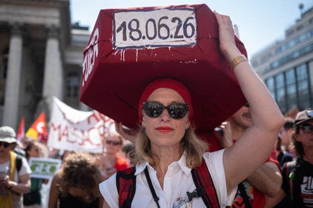 Several hundred journalists and media professionals marched from Place de la Bourse to the Ministry of Culture in Paris to raise public awareness about the crisis facing the industry, amid a growing number of layoffs, a faltering business model, and upheavals linked to AI. - 18 06 2026 - France Paris -  OlivierxDonnarsx xLexPictorium LePictorium_0336643