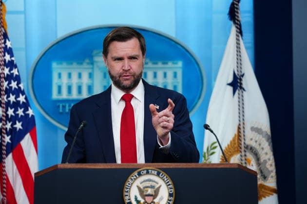 United States Vice President JD Vance conducts a briefing in the James S Brady Press Briefing Room of the White House in Washington, DC, USA, on Thursday, June 18, 2026. The Vice President led the team that negotiated the recent Memorandum of Understanding that resulted in the effective end of military action against Iran. Copyright: xAaronxSchwartzx xPoolxviaxCNPx MediaPunchx