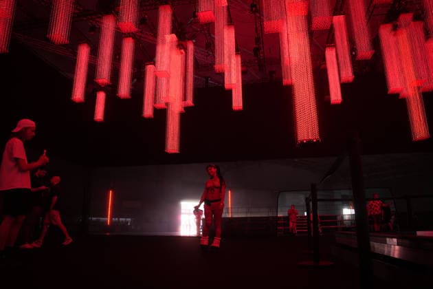 Opening day of the Sónar 2026 festival in LHospitalet de Llobregat, Barcelona. First day of the Sónar 2026 festival, June 18, 2026, in L’Hospitalet de Llobregat, Barcelona, Catalonia, Spain. The Sónar 2026 festival kicks off a new edition this Thursday, featuring a new format with the entire music lineup taking place at the Gran Via venue of Fira de Barcelona. The Prodigy, Skepta, Kelis, Amelie Lens, Charlotte de Witte, and Cabaret Voltaire have been announced as the main headliners. JUNE 18, 2026, L’Hospitalet de Llobregat, Barcelona, L’Hospitalet de Llobregat, Barcelona, Spain,detected_source_language  Copyright: xDavidxZorrakinox 7606887
