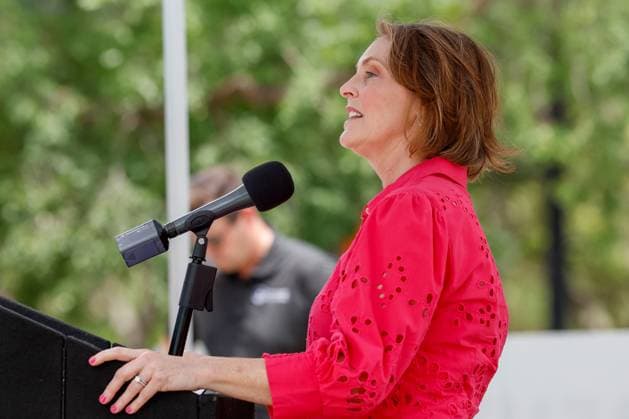 June 18, 2026, Tampa, Florida, USA: U.S. Rep Kathy Castor speaks during the annual Juneteenth Flag-Raising ceremony outside the Fred B. Karl County Center on Thursday, June 18, 2026, in Tampa. Tampa USA - ZUMAs70_ 20260618_zan_s70_008 Copyright: xJeffereexWoox