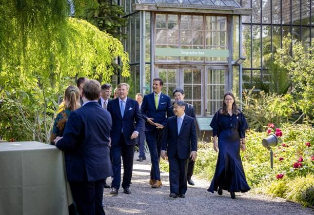 Leiden, The Netherlands, 2026-06-18 15:04:24 LEIDEN, 18-06-2026, Leiden University At the invitation of King Willem-Alexander and Queen Maxima, Emperor Naruhito of Japan is paying a state visit to the Netherlands. Emperor Naruhito is accompanied by Her Majesty Empress Masako. The state visit is a confirmation of the close and historic relationship between Japan and the Netherlands. The countries share 426 years of bilateral relations. PHOTO: NLBeeld POOL Albert Nieboer In the photo: Emperor Naruhito and King Willem-Alexander visit Leiden University. In the Academy Building, they visit a temporary exhibition of objects from various Leiden Japan collections, the Sweat Room where graduates sign their names, and the Senate Chamber. Credit:  Copyright: xx x