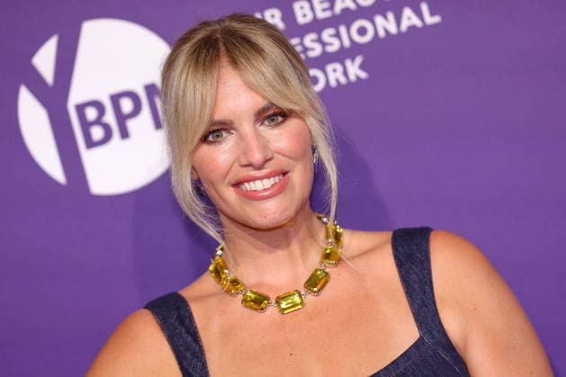 18.06.2026, Angelina Kirsch (Fernsehmoderatorin und Curvy-Model) auf dem Purple Carpet bei den Verleihung des DUFTSTARS Award in den Rheinterrassen Düsseldorf. Der Deutscher Parfumpreis DUFTSTARS 2026 zählen zu den renommiertesten Beautyawards und Duft-Awards Deutschlands. Nordrhein-Westfalen Deutschland *** June 18, 2026, Angelina Kirsch, TV host and plus-size model, on the Purple Carpet at the DUFTSTARS Awards ceremony at the Rheinterrassen in Düsseldorf. The German perfume award DUFTSTARS 2026 is one of the most prestigious beauty and fragrance awards in Germany, North Rhine-Westphalia, Germany,detected_source_language