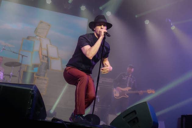 Paul Smith performs at the Isle of Wight festival in Newport, UK - 18 Jun 2026 Paul Smith, lead singer and songwriter with British rock band Maximo Park performing live on stage at Isle of Wight festival. Maxïmo Park are an English alternative rock band formed in 2000 in .The band currently consists of Paul Smith (lead vocals), Duncan Lloyd (guitar, bass, keyboards, backing vocals), and Tom English (drums) Newport United Kingdom Copyright: xDawnxFletcher-Parkx xSOPAxImagesx DSCF0057