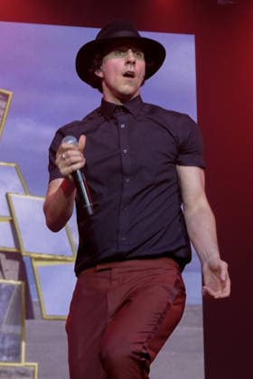 June 18, 2026, Newport, United Kingdom: Paul Smith, lead singer and songwriter with British rock band Maximo Park performing live on stage at Isle of Wight festival. MaxÃ¯mo Park are an English alternative rock band formed in 2000 in .The band currently consists of Paul Smith (lead vocals), Duncan Lloyd (guitar, bass, keyboards, backing vocals), and Tom English Newport United Kingdom  - ZUMAs197 20260618_aaa_s197_400 Copyright: xDawnxFletcher-Parkx