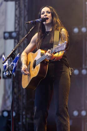 Amy Macdonald performs at Halifax Piece Hall Amy Macdonald performs at Piece Hall, Halifax, England, 18th June 2026, Credit:Mike Gray MIKE GRAY - B4227 Avalon  Copyright: xMikexGrayx xMIKExGRAYx-xB4227x xAvalonx 1111112493