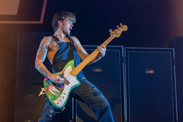 McFly play London s British Airways Arc, UK - 18 Jun 2026 Dougie Poynter seen performing live on stage with band McFly. McFly play London s newest entertainment venue British Airways Arc in Olympia. London United Kingdom Copyright: xBonniexBritainx xSOPAxImagesx FLY07557