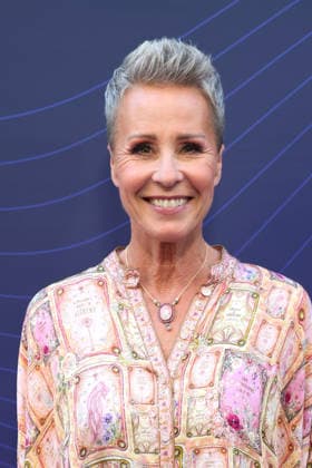 Sonja Zietlow attends the German Entertainment Award ceremony on June 18, 2026, in Cologne, Germany Deutscher Entertainment Award in Cologne, Germany *** Sonja Zietlow attends the German Entertainment Award ceremony on June 18, 2026, in Cologne, Germany German Entertainment Award in Cologne, Germany,detected_source_language