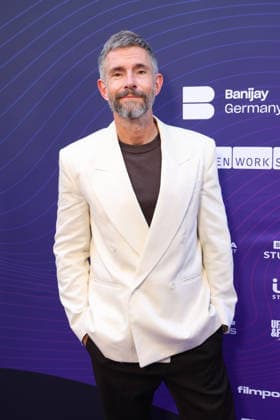 Micky Beisenherz attends the German Entertainment Award ceremony on June 18, 2026, in Cologne, Germany Deutscher Entertainment Award in Cologne, Germany *** Micky Beisenherz attends the German Entertainment Award ceremony on June 18, 2026, in Cologne, Germany German Entertainment Award in Cologne, Germany,detected_source_language