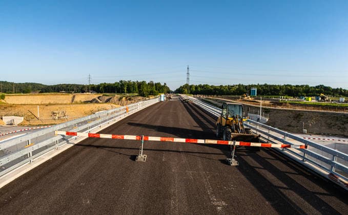 Drone footage of the major infrastructure construction site in G Glattfelden, Switzerland, 25th May 2026: Drone footage of the major construction site at the Chrüzstrasse roundabout. The expansion of Schaffhauserstrasse in the Zurich lowlands shows the current construction progress and the future traffic flow from above. *** Drone footage of the major infrastructure construction site in G Glattfelden, Switzerland, May 25, 2026. Drone footage of the major construction site at the Chrüzstrasse roundabout. The expansion of Schaffhauserstrasse in the Zurich lowlands shows the current construction progress and the future traffic flow from above.,detected_source_language Copyright: xAndreasxHaasx