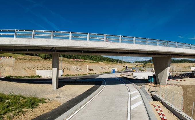 Drone footage of the major infrastructure construction site in G Glattfelden, Switzerland, 7th Jun 2025: Drone footage of the major construction site at the Chrüzstrasse roundabout. The expansion of Schaffhauserstrasse in the Zurich lowlands shows the current construction progress and the future traffic flow from above. *** Drone footage of the major infrastructure construction site in G Glattfelden, Switzerland, June 7, 2025. Drone footage of the major construction site at the Chrüzstrasse roundabout. The expansion of Schaffhauserstrasse in the Zurich lowlands shows the current construction progress and the future traffic flow from above.,detected_source_language Copyright: xAndreasxHaasx