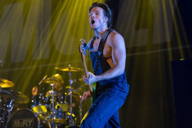 McFly play at British Airways Arc in London, UK - 18 Jun 2026 Dougie Poynter seen playing live on stage during McFly concert at The British Airways Arc, the newest venue in Olympia. London United Kingdom Copyright: xBonniexBritainx xSOPAxImagesx FLY07523
