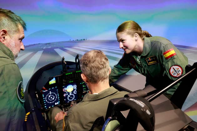 Princess Leonors training flight with her father, Felipe VI, at the General Academy of Air and Space Princess Leonors training flight with her father, Felipe VI, at the General Academy of Air and Space, on June 18, 2026, in San Javier, Murcia ARMED FORCES PRINCESS LEONOR FELIPE VI AIRPLANE FLIGHT JUNE 19, 2026 Office of His Majesty the King June 19, 2026 San Javier, Murcia San Javier, Murcia Spain,detected_source_language  Copyright: xCasaxdexS.M.xelxReyx 7607900