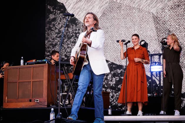 Espen Lind live at OverOslo 2026 Oslo, Norway. 18th, June 2026. The Norwegian singer and songwriter Espen Lund performs a live concert during the Norwegian music festival OverOslo 2026 in Oslo. Norway, Oslo  Copyright: xGonzalesxPhoto KetilxMartinsenx