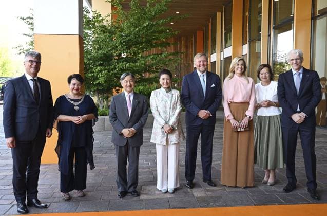 Japan s imperial couple visit children s cancer hospital in Utrecht Japan s Emperor Naruhito (3rd from L) and Empress Masako (4th from L) pose for a photo with Dutch King Willem-Alexander (4th from R) and Queen Maxima (3rd from R) during a visit to a hospital for child cancer patients in Utrecht, the Netherlands, on June 19, 2026. (Pool photo)  A14AA0005619471P