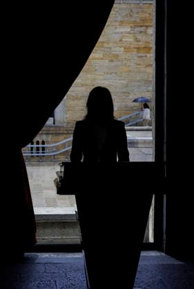 Katherina Reiche (CDU), Bundesministerin fuer Wirtschaft und Energie, aufgenommen im Rahmen ihrer Reise in die Tuerkei. Hier Kranzniederlegung am Atatuerk Mausoleum. Fotografiert im Auftrag des BMWE Ankara Tuerkei *** Katherina Reiche (CDU), Federal Minister for Economic Affairs and Energy, photographed during her trip to Turkey. Here, she is laying a wreath at the Atatürk Mausoleum. Photographed on behalf of the BMWE in Ankara, Turkey.,detected_source_language Copyright: xThomasxKoehlerx
