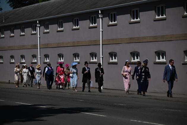 News Bilder des Tages Royal Ascot 2026 BERKSHIRE, UNITED KINGDOM - JUNE 19: Visitors, wearing elaborate hats and elegant outfits, attend the fourth day of the traditional Royal Ascot horse racing event, held in the United Kingdom since 1711, at Ascot Racecourse in Berkshire, United Kingdom on June 19, 2026. Rasid Necati Aslim Anadolu London United Kingdom. Editorial use only. Please get in touch for any other usage.  Copyright: x2026xAnadoluxRasidxNecatixAslimx