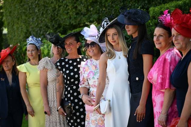 Royal Ascot 2026 BERKSHIRE, UNITED KINGDOM - JUNE 19: Visitors, wearing elaborate hats and elegant outfits, attend the fourth day of the traditional Royal Ascot horse racing event, held in the United Kingdom since 1711, at Ascot Racecourse in Berkshire, United Kingdom on June 19, 2026. Rasid Necati Aslim Anadolu London United Kingdom. Editorial use only. Please get in touch for any other usage.  Copyright: x2026xAnadoluxRasidxNecatixAslimx