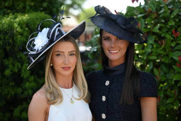 Royal Ascot 2026 BERKSHIRE, UNITED KINGDOM - JUNE 19: Visitors, wearing elaborate hats and elegant outfits, attend the fourth day of the traditional Royal Ascot horse racing event, held in the United Kingdom since 1711, at Ascot Racecourse in Berkshire, United Kingdom on June 19, 2026. Rasid Necati Aslim Anadolu London United Kingdom. Editorial use only. Please get in touch for any other usage.  Copyright: x2026xAnadoluxRasidxNecatixAslimx