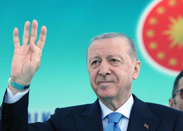 Turkish President Recep Tayyip Erdogan ISTANBUL, TURKIYE - JUNE 19: (----EDITORIAL USE ONLY - MANDATORY CREDIT - TURKISH PRESIDENCY MUSTAFA KAMACI HANDOUT - NO MARKETING NO ADVERTISING CAMPAIGNS - DISTRIBUTED AS A SERVICE TO CLIENTS----) Turkish President Recep Tayyip Erdogan attends the opening ceremony of Halkali-Istanbul Airport Metro Line at Kayasehir Metro Station in Istanbul, Turkiye on June 19, 2026. TUR Presidency Mustafa Kamaci Anadolu Istanbul Turkey. Editorial use only. Please get in touch for any other usage.  Copyright: x2026xAnadoluxTURxPresidencyx xMustafaxKamacix