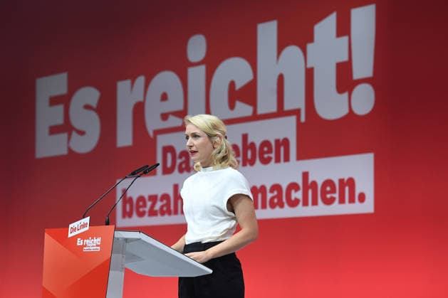 10. Bundesparteitag der Partei Die Linke am 19.06.2026 in der Metropolis Halle in Potsdam Ines Schwerdtner ( Parteivorsitzende Die Linke ) *** 10th National Party Convention of Die Linke on June 19, 2026, at the Metropolis Halle in Potsdam; Ines Schwerdtner, Party Chair of Die Linke,detected_source_language xRx