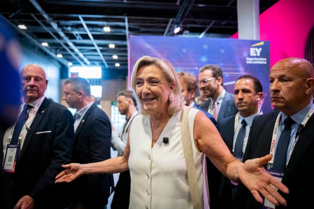 Marine Le Pen at VivaTech Marine Le Pen, a fait le dÃ placement Ã VivaTech, le salon de l innovation et des start-ups, qui se tient Ã Paris Expo Porte de Versailles, Ã Paris, le 19 juin 2026. The chair of the RN parliamentary group, Marine Le Pen, visited VivaTech, the innovation and start-up fair, which is being held at Paris Expo Porte de Versailles, in Paris, the 19 june 2026.  Copyright: xNicolasxBouquetx