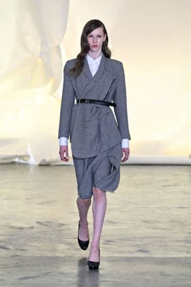 IPA85857193 - Milan, Milan Men™s Fashion Week Spring Summer 2027 - Men™s Fashion, Spring Summer 2027 - Martin Qad fashion show - pictured on the runway: Model  Copyright: xSimonaxChiocciax xSimonaxChiocciax 85857193