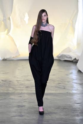 IPA85857197 - Milan, Milan Men™s Fashion Week Spring Summer 2027 - Men™s Fashion, Spring Summer 2027 - Martin Qad fashion show - pictured on the runway: Model  Copyright: xSimonaxChiocciax xSimonaxChiocciax 85857197