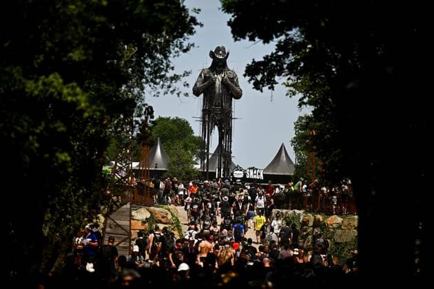 News Bilder des Tages HELLFEST 2026 PHOTOPQR OUEST FRANCE Franck Dubray Clisson June 19, 2026 Hellfest metal music festival in Clisson Statue of Lenny Kilmister Photo by Franck Dubray Hellfest in Clisson, France, June 19, 2026 Clisson, France,detected_source_language  Copyright: xPHOTOPQR OUESTxFRANCE MAXPPPxFranckxDubrayx 20260619OFR5762 20260619OFR5762