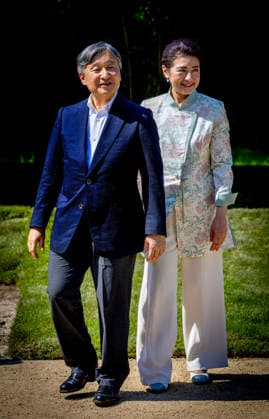 19-06-2026 Amsterdam Emperor Naruhito of Japan and Empress Masako planting a cherry tree in the Blossom Park in the Amsterdam Forest on the 3rd and last day of the 3 day statevisit to the Netherlands. Â  Copyright: xPPEx