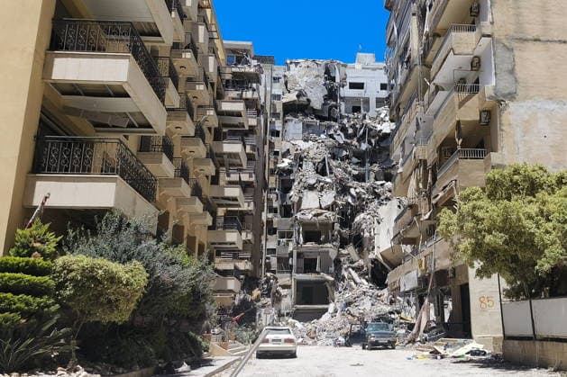 News Bilder des Tages LEBANON, TYRE - JUNE 19, 2026: An apartment block damaged in an Israeli airstrike. Ankhar Kochneva TASS  94025228