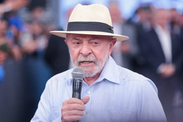 News Bilder des Tages BELO HORIZONTE, MG - 19.06.2026: LULA ANUNCIA ASSISTÃªNCIA ONCOLoGICA NO SUS - President Luiz Inacio Lula da Silva visits Belo Horizonte MG, to participate in announcements focused especially on cancer care in the SUS. On the occasion, the milestones of the transformation of Hospital Luxemburgo, of the Mario Penna Network, into a 100% SUS unit will be presented, this Friday (19). Photo Allan Calisto Fotoarena x2965049x  AllanxCalisto
