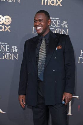 Abubakar Salim bei der Premiere von HOUSE OF THE DRAGON Staffel 3 im Kino International in Berlin am 19.06.2026 *** Abubakar Salim at the premiere of House of the Dragon Season 3 at the Kino International in Berlin on June 19, 2026 ,detected_source_language