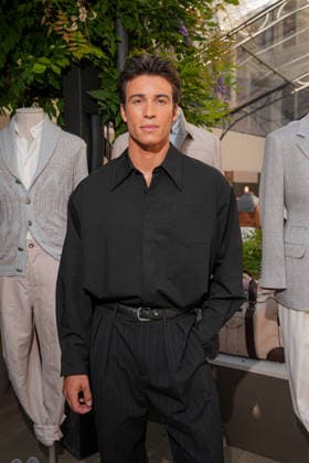 IPA85865456 - Milan, Milan Men™s Fashion Week Spring Summer 2027 - Men™s Fashion, Spring Summer 2027 - Brunello Cuccinelli Show - Arrivals In the photo: Guest  Copyright: xRiccardoxGIordanox xRiccardoxGiordanox 85865456
