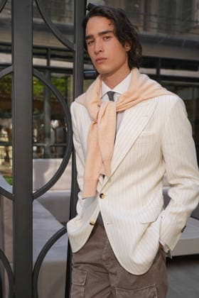 IPA85866345 - Milan, Milan Men™s Fashion Week Spring Summer 2027 - Men™s Fashion, Spring Summer 2027 - Brunello Cuccinelli™s presentation - pictured: Model  Copyright: xRiccardoxGIordanox xRiccardoxGiordanox 85866345