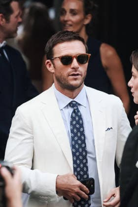 IPA85867449 - Milan, Milan Fashion Week Menswear Spring Summer 2027 - Men s Fashion, Spring Summer 2027 - Ralph Lauren Fashion Show, June 19, 2026 - Guests arriving. Pictured: Scott Eastwood (American actor)  Copyright: xAlessandroxBremecx xx 85867449