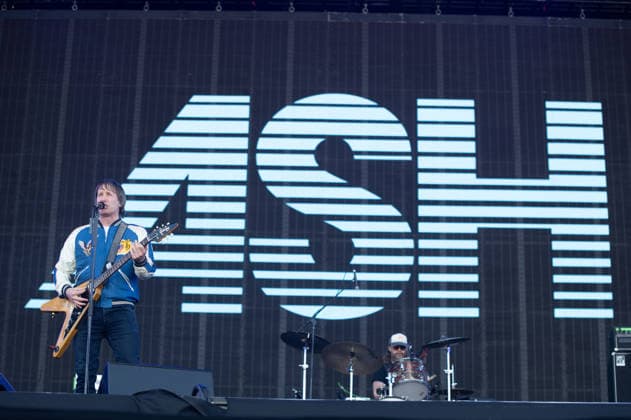 IPA85869146 - England, Isle of Wight Festival - Friday - Ash - Pictured: Tim Wheeler  Copyright: xCRISTINAxMASSEIx xx 85869146