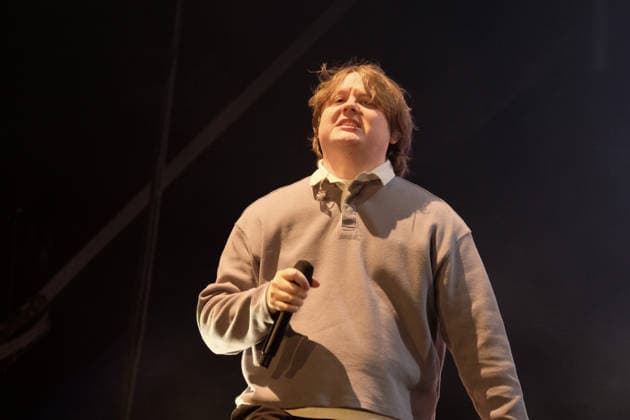 Lewis Capaldi, performs live on stage at the Isle of Wight festival in Newport, UK -19 Jun 2026 Scottish singer songwriter Lewis Marc Capaldi, known professionally as Lewis Capaldi, performs live on stage at the Isle of Wight festival. His single Someone You Loved topped the UK Singles Chart where it remained for seven weeks, and it was nominated at the 62nd Annual Grammy Awards for Song of the Year Newport United Kingdom Copyright: xDawnxFletcher-Parkx xSOPAxImagesx DSCF4787