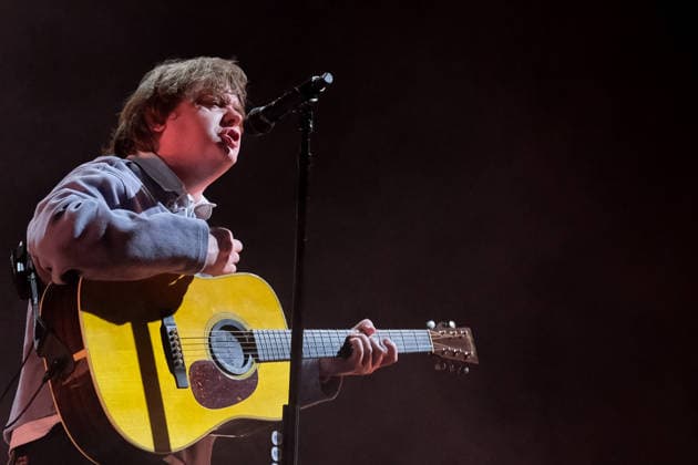 Lewis Capaldi, performs live on stage at the Isle of Wight festival in Newport, UK -19 Jun 2026 Scottish singer songwriter Lewis Marc Capaldi, known professionally as Lewis Capaldi, performs live on stage at the Isle of Wight festival. His single Someone You Loved topped the UK Singles Chart where it remained for seven weeks, and it was nominated at the 62nd Annual Grammy Awards for Song of the Year Newport United Kingdom Copyright: xDawnxFletcher-Parkx xSOPAxImagesx DSCF4851
