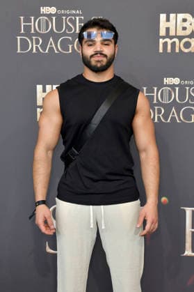 Mohammad Eliraqui bei der Premiere der 3. Staffel der Sky Now Serie House of the Dragon im Kino International. Berlin, 19.06.2026 *** Mohammad Eliraqui at the premiere of Season 3 of the Sky Now series House of the Dragon at Kino International in Berlin, June 19, 2026,detected_source_language Foto:xM.xBehrensx xFuturexImagex dragon_berlin_6647