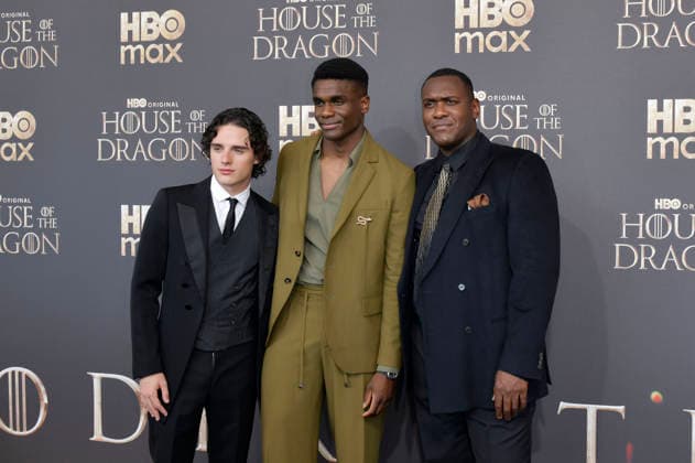 Harry Collett, Clinton Liberty und Abubakar Salim bei der Premiere der 3. Staffel der Sky Now Serie House of the Dragon im Kino International. Berlin, 19.06.2026 *** Harry Collett, Clinton Liberty, and Abubakar Salim at the premiere of Season 3 of the Sky Now series House of the Dragon at Kino International in Berlin, June 19, 2026,detected_source_language Foto:xM.xBehrensx xFuturexImagex dragon_berlin_6670
