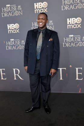 Abubakar Salim bei der Premiere der 3. Staffel der Sky Now Serie House of the Dragon im Kino International. Berlin, 19.06.2026 *** Abubakar Salim at the premiere of Season 3 of the Sky Now series House of the Dragon at Kino International in Berlin, June 19, 2026,detected_source_language Foto:xM.xBehrensx xFuturexImagex dragon_berlin_6678