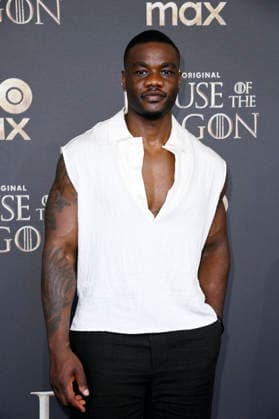 Melo Nsuka bei der Premiere der 3. Staffel der Sky Now Serie House of the Dragon im Kino International. Berlin, 19.06.2026 *** Melo Nsuka at the premiere of Season 3 of the Sky Now series House of the Dragon at Kino International in Berlin, June 19, 2026,detected_source_language Foto:xN.xKubelkax xFuturexImagex dragon_berlin_6700