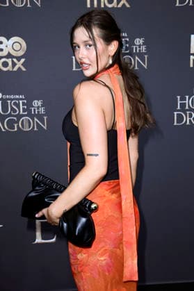 Emma Aka Emski bei der Premiere der 3. Staffel der Sky Now Serie House of the Dragon im Kino International. Berlin, 19.06.2026 *** Emma, aka Emski, at the premiere of Season 3 of the Sky Now series House of the Dragon at Kino International in Berlin, June 19, 2026,detected_source_language Foto:xN.xKubelkax xFuturexImagex dragon_berlin_6707