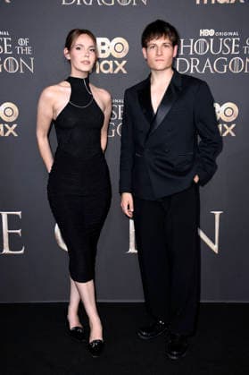 Ina Hout und Moritz Bäckerling bei der Premiere der 3. Staffel der Sky Now Serie House of the Dragon im Kino International. Berlin, 19.06.2026 *** Ina Hout and Moritz Bäckerling at the premiere of Season 3 of the Sky Now series House of the Dragon at Kino International in Berlin, June 19, 2026,detected_source_language Foto:xN.xKubelkax xFuturexImagex dragon_berlin_6709