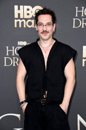 Nico Stank bei der Premiere der 3. Staffel der Sky Now Serie House of the Dragon im Kino International. Berlin, 19.06.2026 *** Nico Stank at the premiere of Season 3 of the Sky Now series House of the Dragon at Kino International in Berlin, June 19, 2026,detected_source_language Foto:xN.xKubelkax xFuturexImagex dragon_berlin_6721