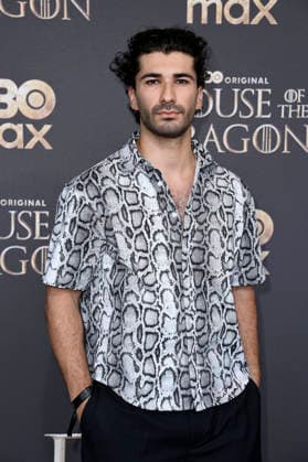 Mohamed Kanj Khamis bei der Premiere der 3. Staffel der Sky Now Serie House of the Dragon im Kino International. Berlin, 19.06.2026 *** Mohamed Kanj Khamis at the premiere of Season 3 of the Sky Now series House of the Dragon at Kino International in Berlin, June 19, 2026,detected_source_language Foto:xN.xKubelkax xFuturexImagex dragon_berlin_6733