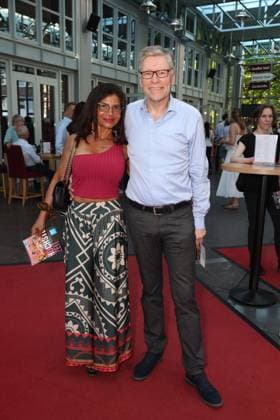 Bianca Karsten and Sven Vogt at the premiere of the comedy Höchste Zeit, Comedy at the Winterhuder Fährhaus. This musical comedy, featuring hits from the ’70s through the ’90s, follows four women going through menopause who, on the eve of a wedding, grapple with the big questions about love, marriage, and the perfect partner, Hamburg, June 19, 2026,detected_source_language